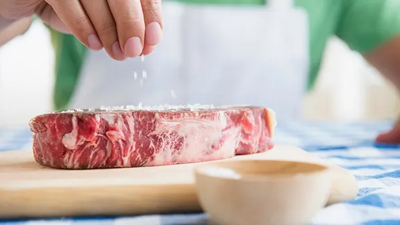 الإفراط في تناول البروتين