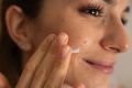 091823-Hyaluronic-Acid-Benefits-cd59d223f3c04987920157b638905629.jpg