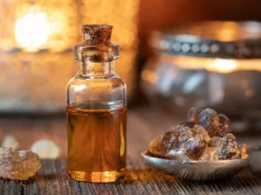 هل يمكن أن يكون لبان الذكر مفيدًا للأشخاص المصابين بالسرطان؟